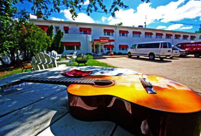 Holiday Music Motel Sturgeon Bay Zewnętrze zdjęcie